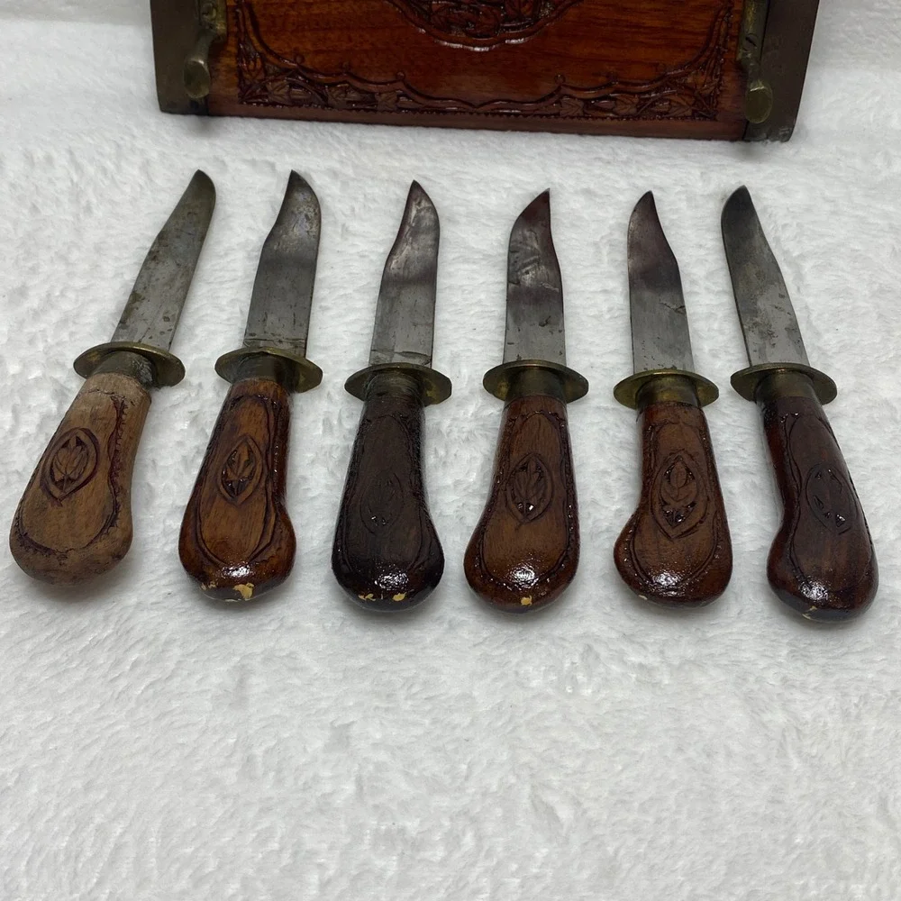 Vintage Carved Wood Steak‎ Knives Set with Box, Antique Serving Knives, Set of 6